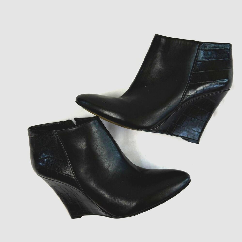 Ann Taylor Women's Black Leather Wedge Ankle Booties Size 7